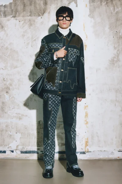 Look 11